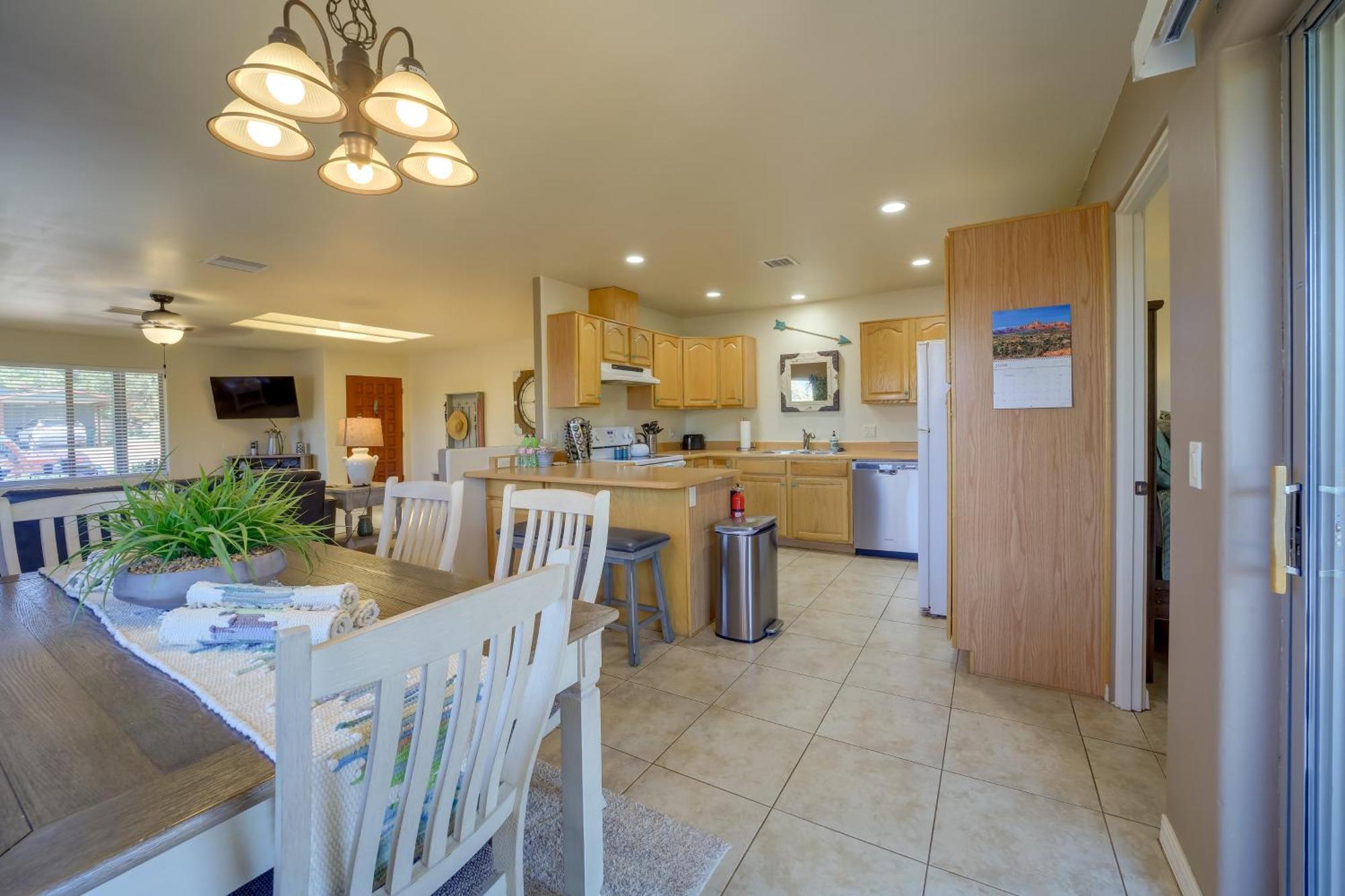 Red Rock Retreat With Patio 3 Mi To Downtown Sedona Villa Exterior photo